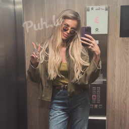 Masha, 25