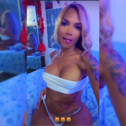 Mia Colucci, 25