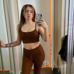 Christelle, 24