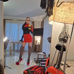 MISTRESS JULIA, 35