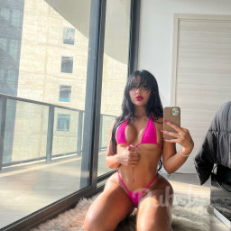 Rachelle, 26