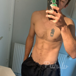 Tomiiiks, 27
