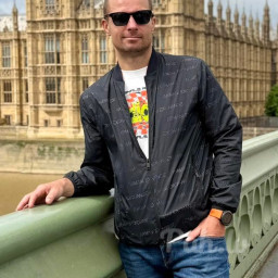 Karlis, 26