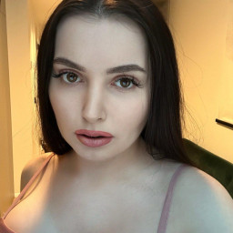 Christina, 20