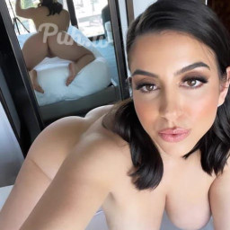 Lena, 27