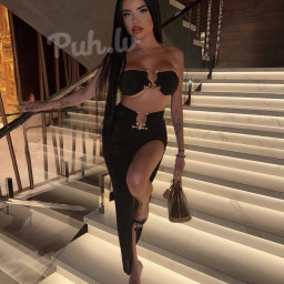 Monica, 23