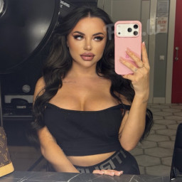 Monica, 23