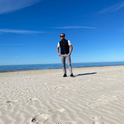 Jānis, 41