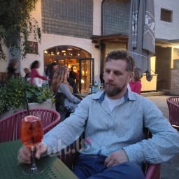 Pablo, 42