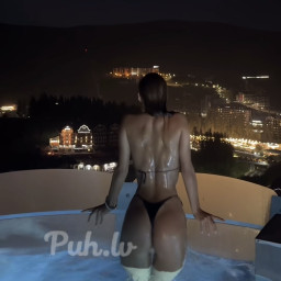 Lily, 19
