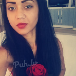 Sandra, 33