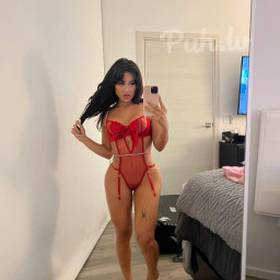 Rachelle, 26